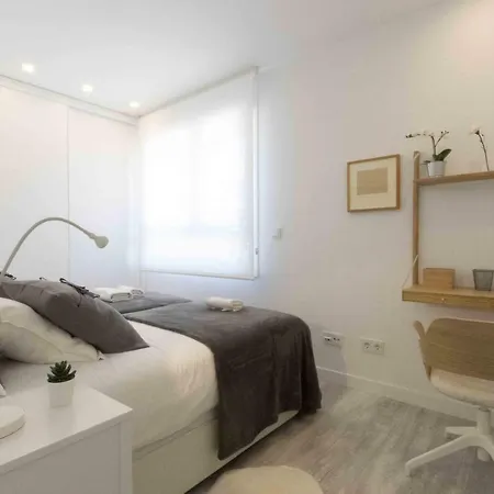 Apartment The Collection - Issar