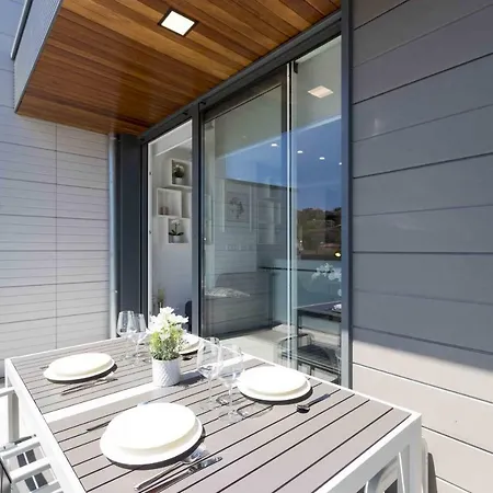 The Collection - Issar Apartment *