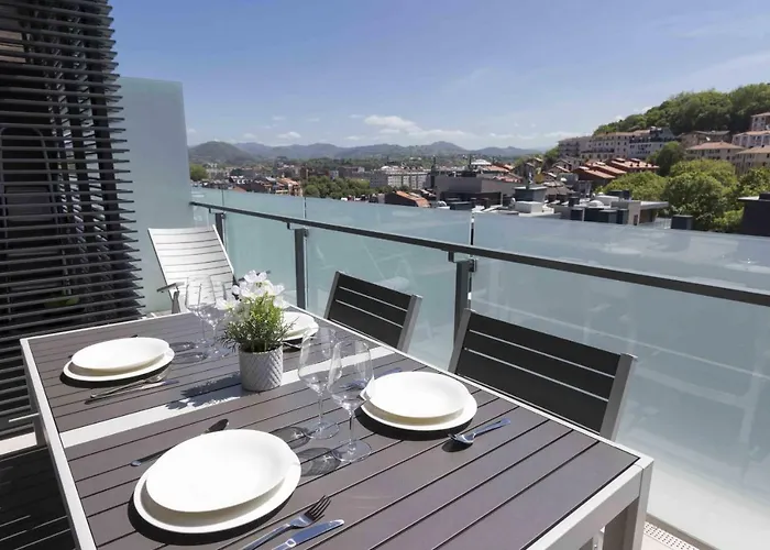 The Collection - Issar شقة سان سيباستيان