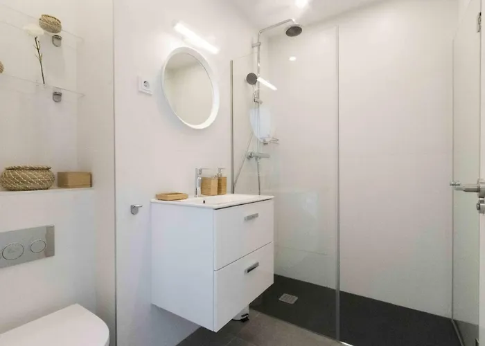 The Collection - Issar شقة